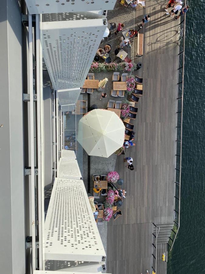 Baltic Riviera Apartments - Luxurious Apartment With Patio And River View グダニスク エクステリア 写真